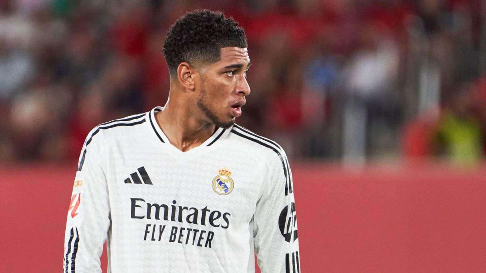 贝林厄姆与顶级中场对比:新时代的中场之王